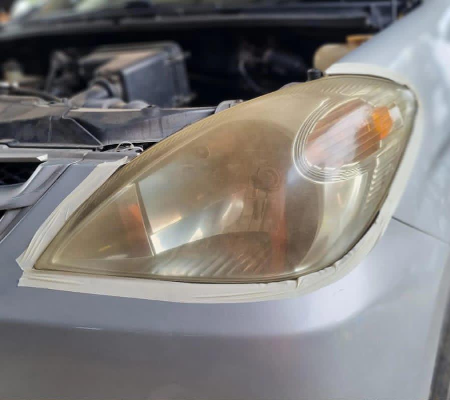 Poles lampu mobil malang